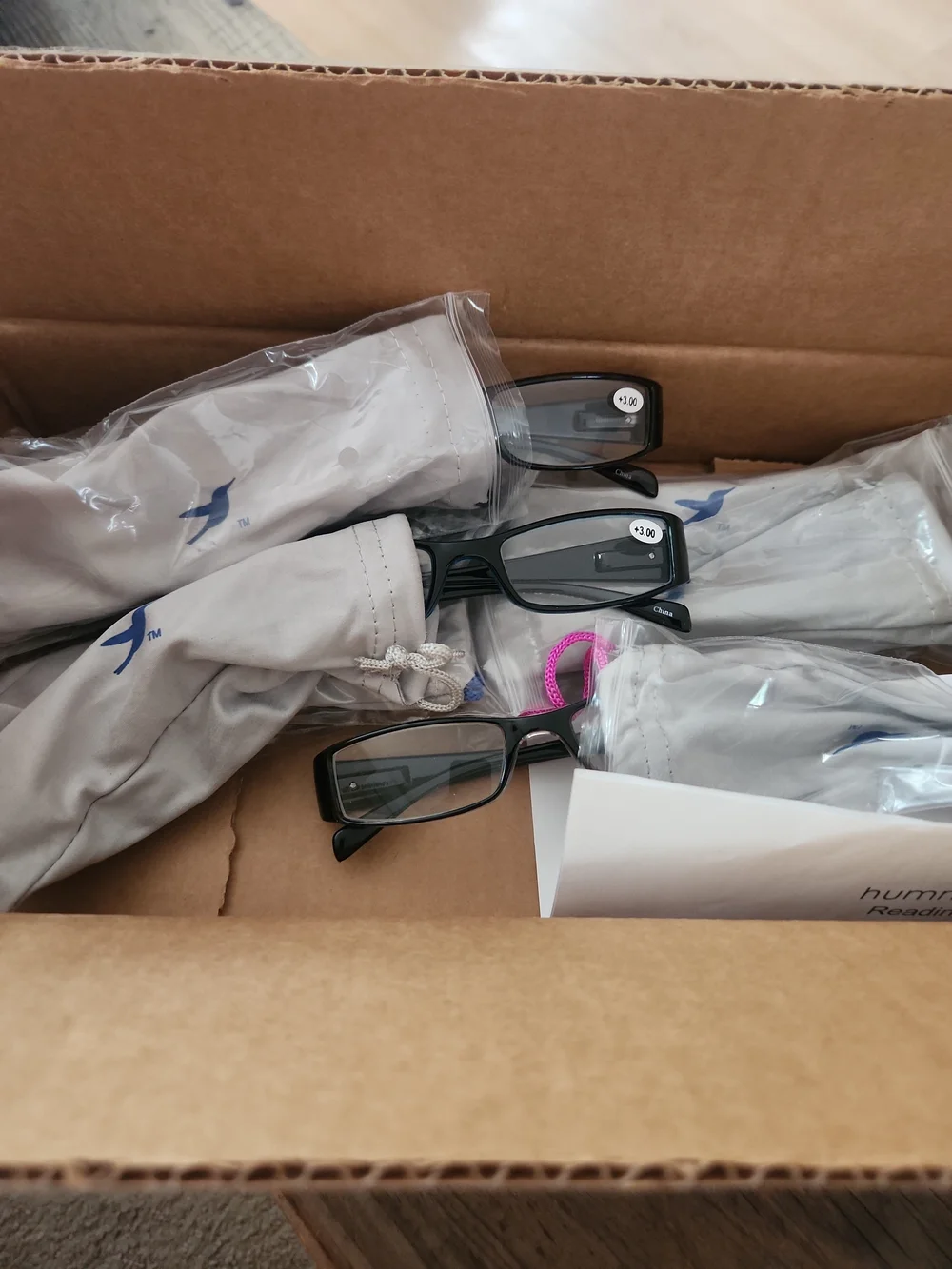 Hummingbird Set Of 6 Reading Glasses 3.0 with Carry Pouches